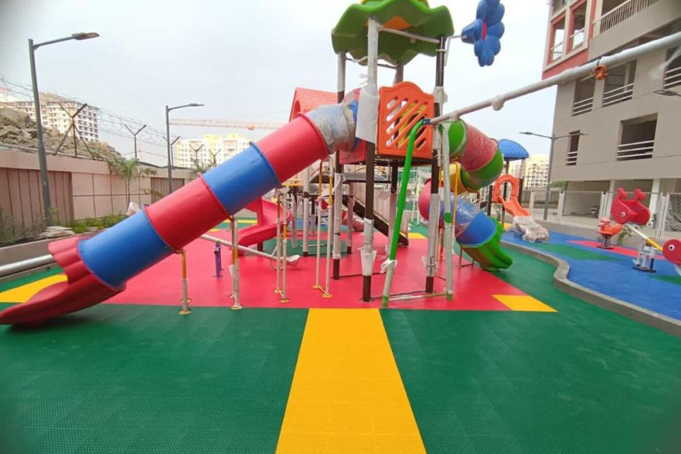 Children's outdoor play equipment